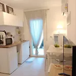 Tiny Di Carlo 아파트 *