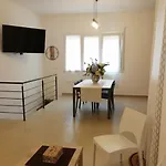 아파트 Tiny Di Carlo 팔레르모