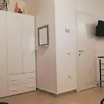 Tiny Di Carlo Palerme