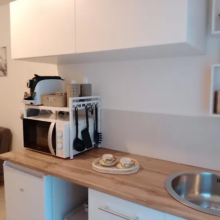 Tiny Di Carlo Apartment Palermo