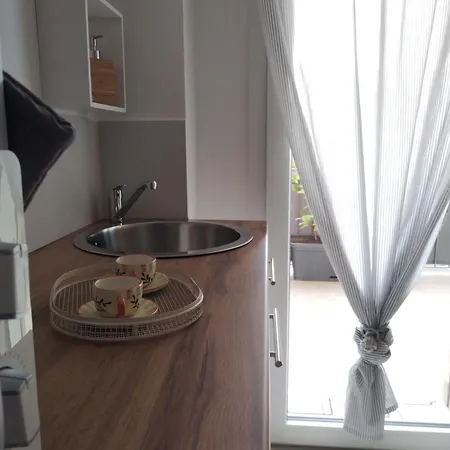 Tiny Di Carlo * פלרמו