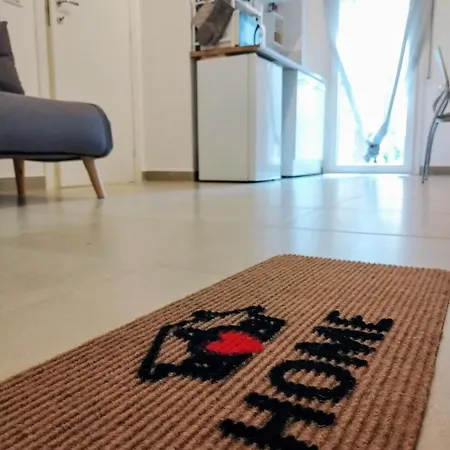 Tiny Di Carlo Apartment