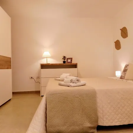 Apartment Tiny Di Carlo *