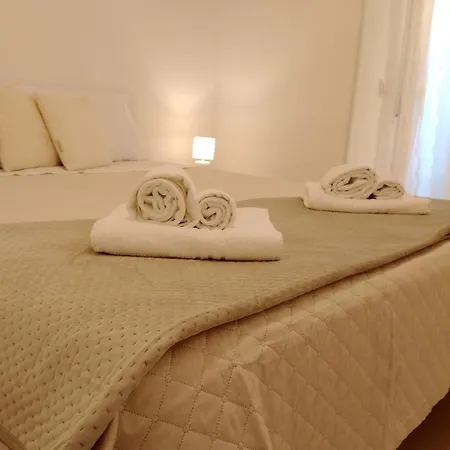 Tiny Di Carlo Apartment Palermo