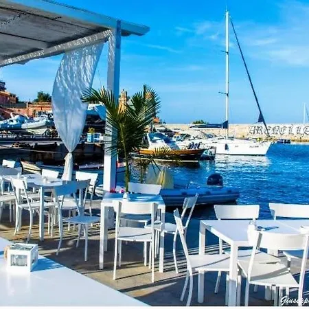 Apartman Tiny Di Carlo *